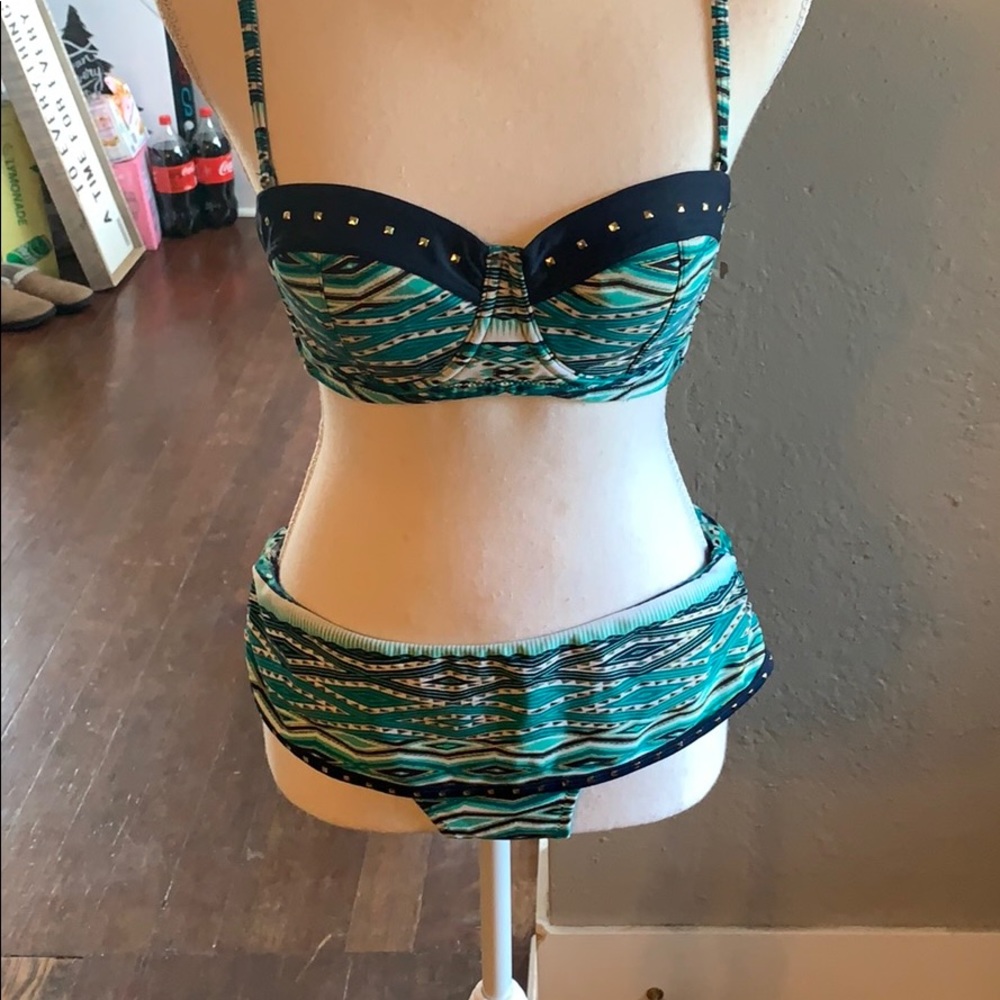Jessica Simpson bikini